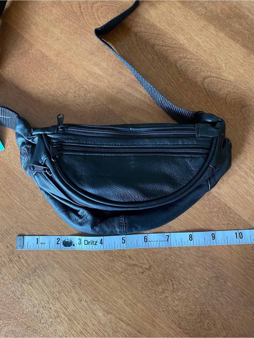 Black Leather Fanny Pack - Waist Bag - New with Tags - Picture 5 of 6